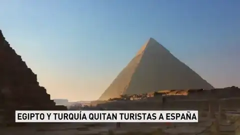 Egipto y Turquía quitan turistas a España Egipto y Turquía quitan turistas a España