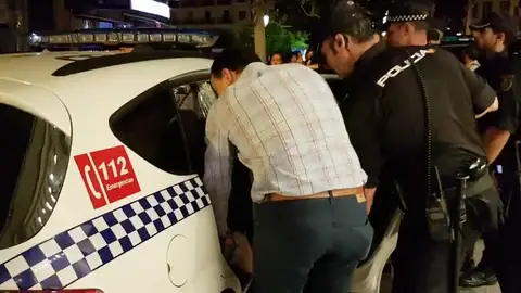 Detenido un joven por agredir a un agente en esta protesta Detenido un joven por agredir a un agente en esta protesta