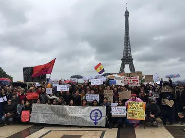 Unas 200 personas se manifestaron en París Unas 200 personas se manifestaron en París