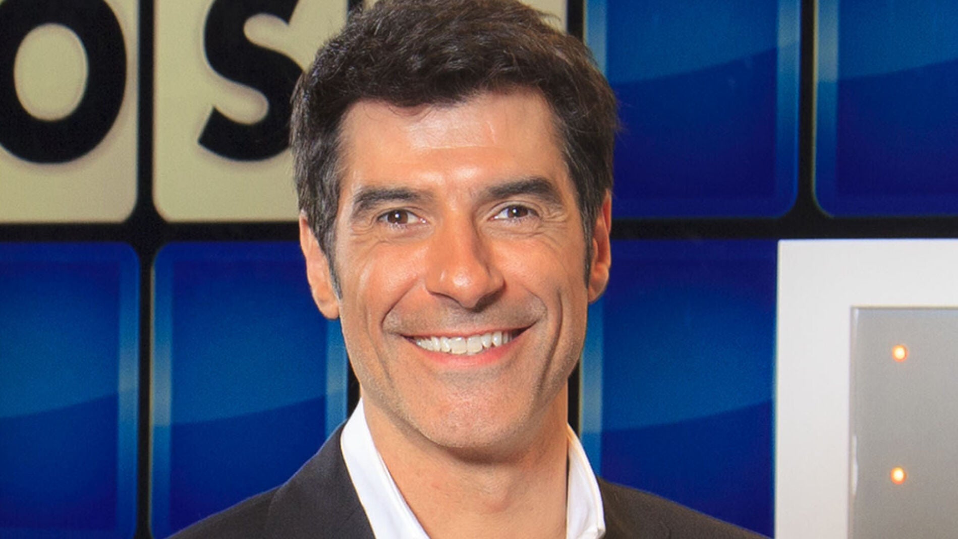 Jorge Fern&aacute;ndez cumple 12 a&ntilde;os al frente de 'La ruleta de la suerte'