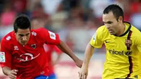 Andrés Iniesta frente al Numancia Andrés Iniesta frente al Numancia