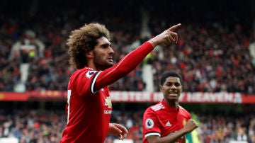 Fellaini celebrando un gol