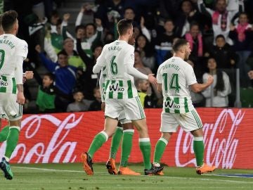 Durmisi celebra su gol contra el Málaga