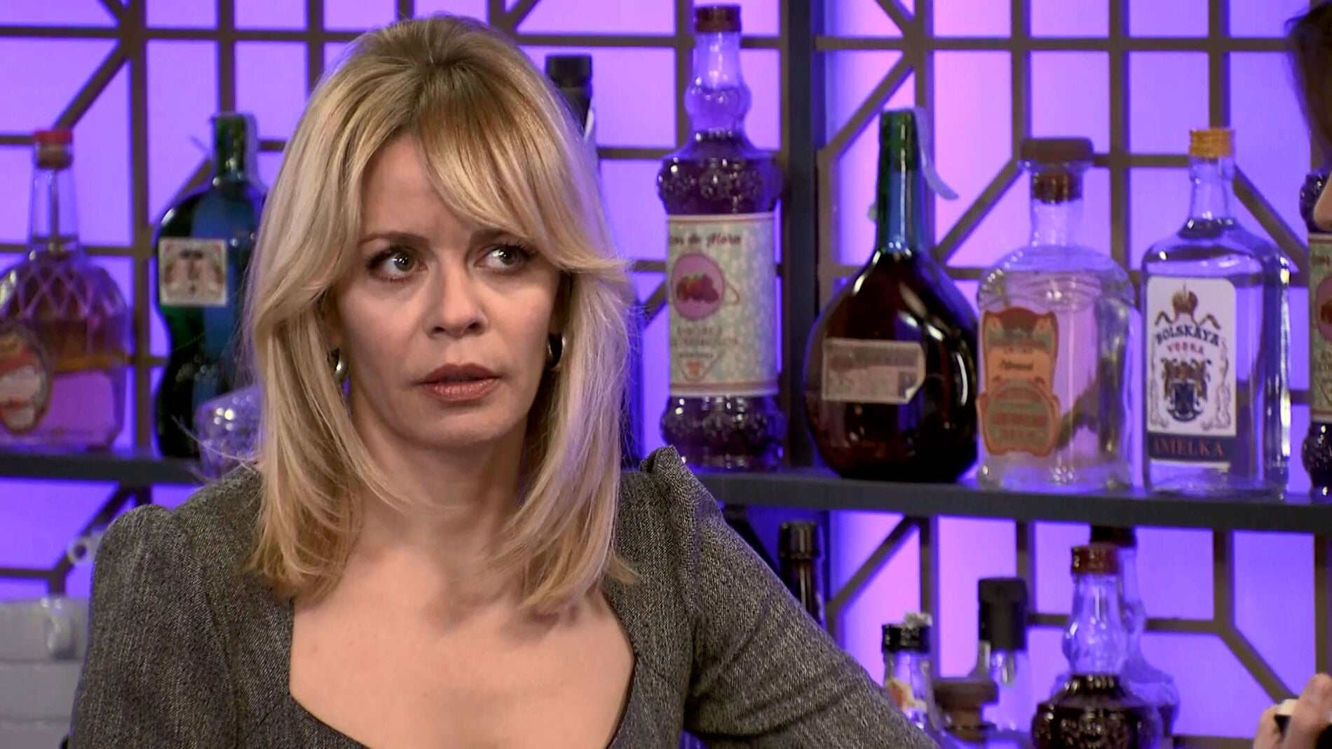 Charo descubre que est&aacute;n investigando a Ortega y miente a Dur&aacute;n