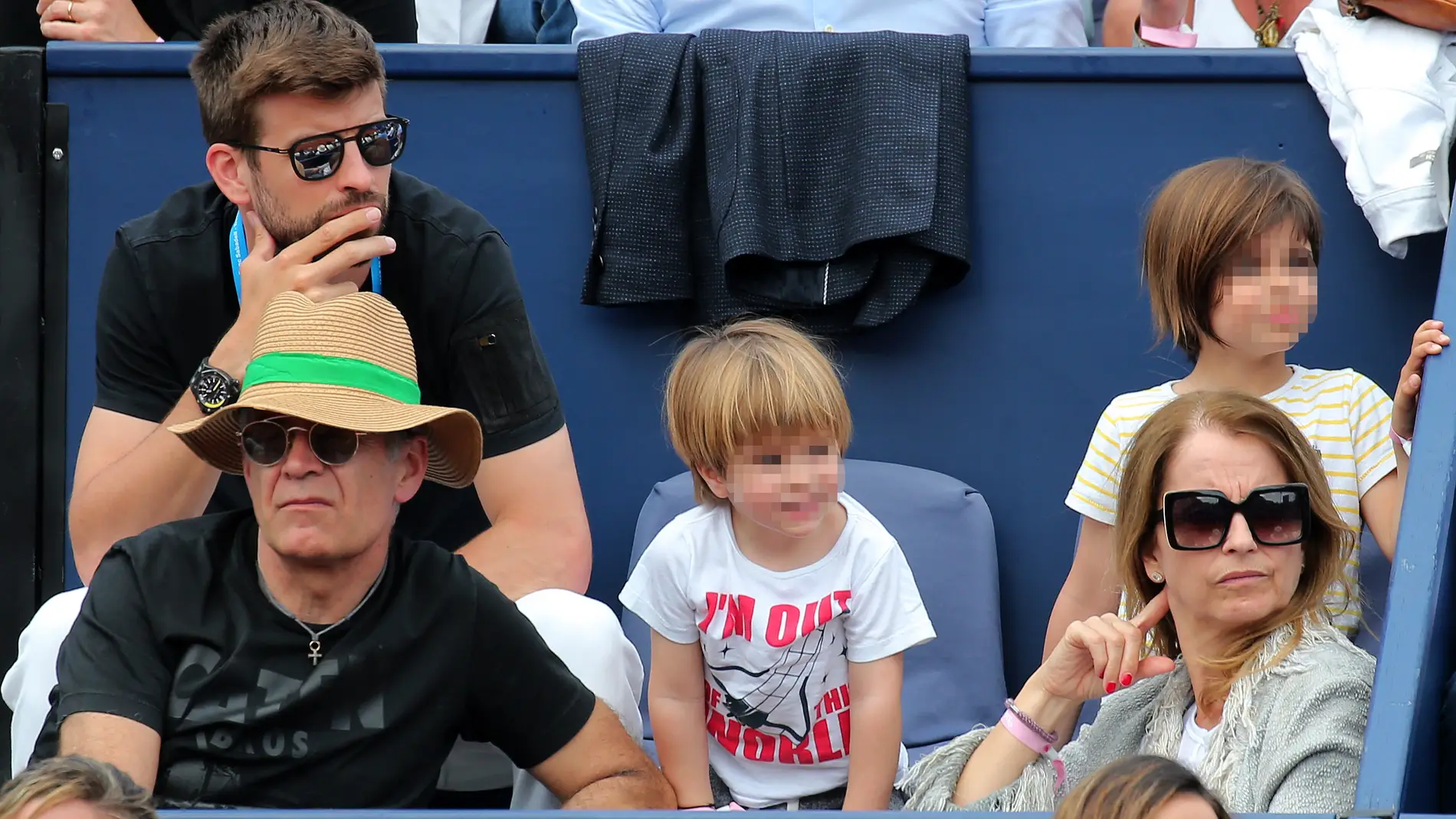 Piqué y su hijos Sasha y Milan