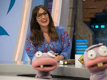 Ana Morgade nos sorprende con los increíbles 'zascas' de Renfe en sus redes sociales Ana Morgade nos sorprende con los increíbles 'zascas' de Renfe en sus redes sociales