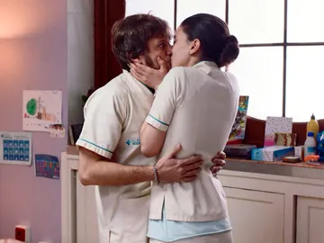 Irene vuelve a liarla: “yo también soy virgen” Irene vuelve a liarla: “yo también soy virgen”