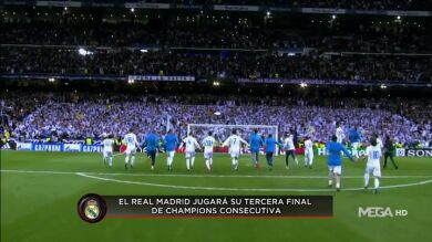 La celebración del Real Madrid sobre el césped del Bernabéu tras pasar a la final de Champions