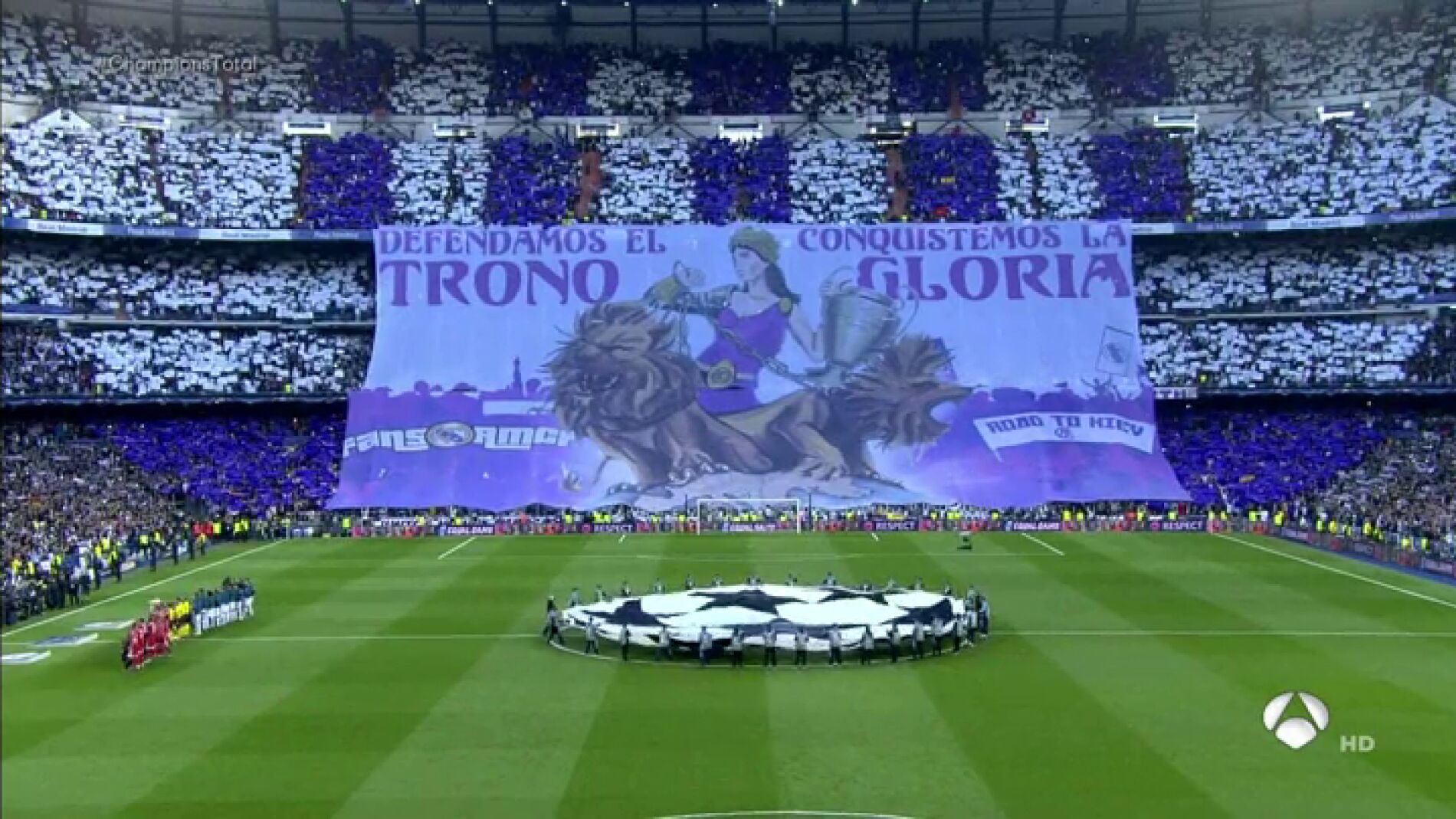 "Defendamos el trono, conquistemos la gloria": el espectacular mosaico del Bernab&eacute;u para el Madrid-Bayern