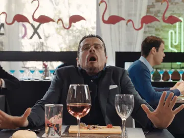 El increíble orgasmo de Ximo al probar el plato de Lukax El increíble orgasmo de Ximo al probar el plato de Lukax