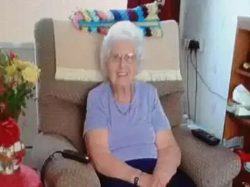 Muere una anciana tras beber líquido de limpieza Muere una anciana tras beber líquido de limpieza