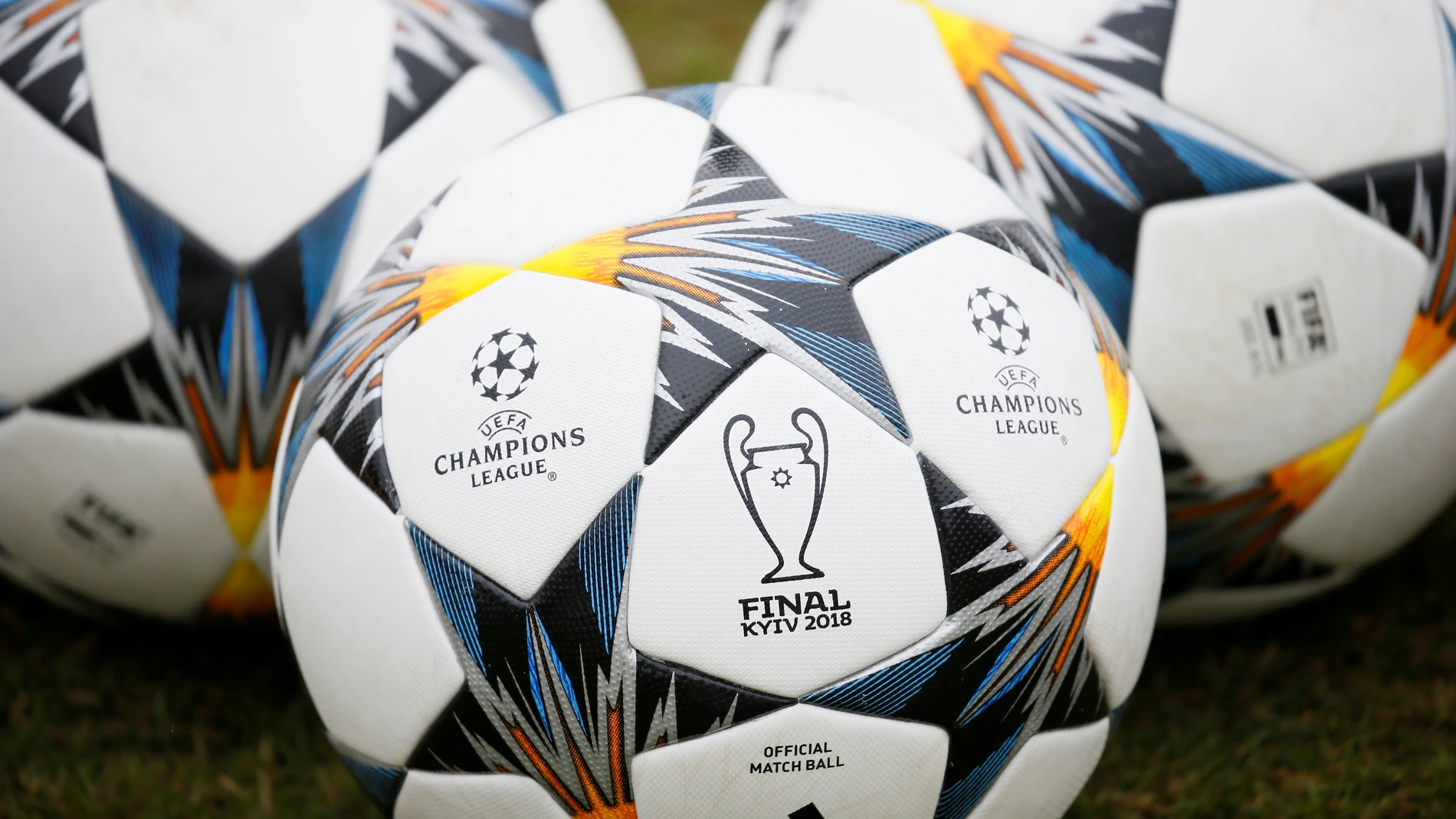 Los balones de la final de Champions en Kiev