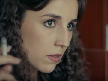 Leticia huye con la lotería de los Charlín Leticia huye con la lotería de los Charlín
