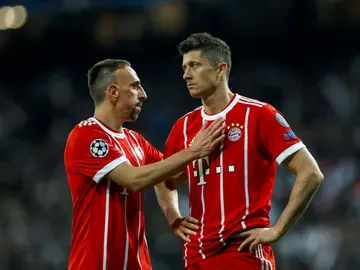 Ribery y Lewandowski se lamentan tras la eliminación ante el Real Madrid Ribery y Lewandowski se lamentan tras la eliminación ante el Real Madrid