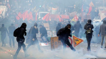 Disturbios en París por el 1 de mayo