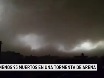 Al menos 95 muertos en una tormenta de arena Al menos 95 muertos en una tormenta de arena
