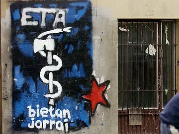 Pintada del anagrama de ETA Pintada del anagrama de ETA