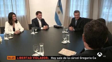 Rivera defiende la candidatura de Valls para Barcelona y achaca las críticas del PSOE a que es un partido en 