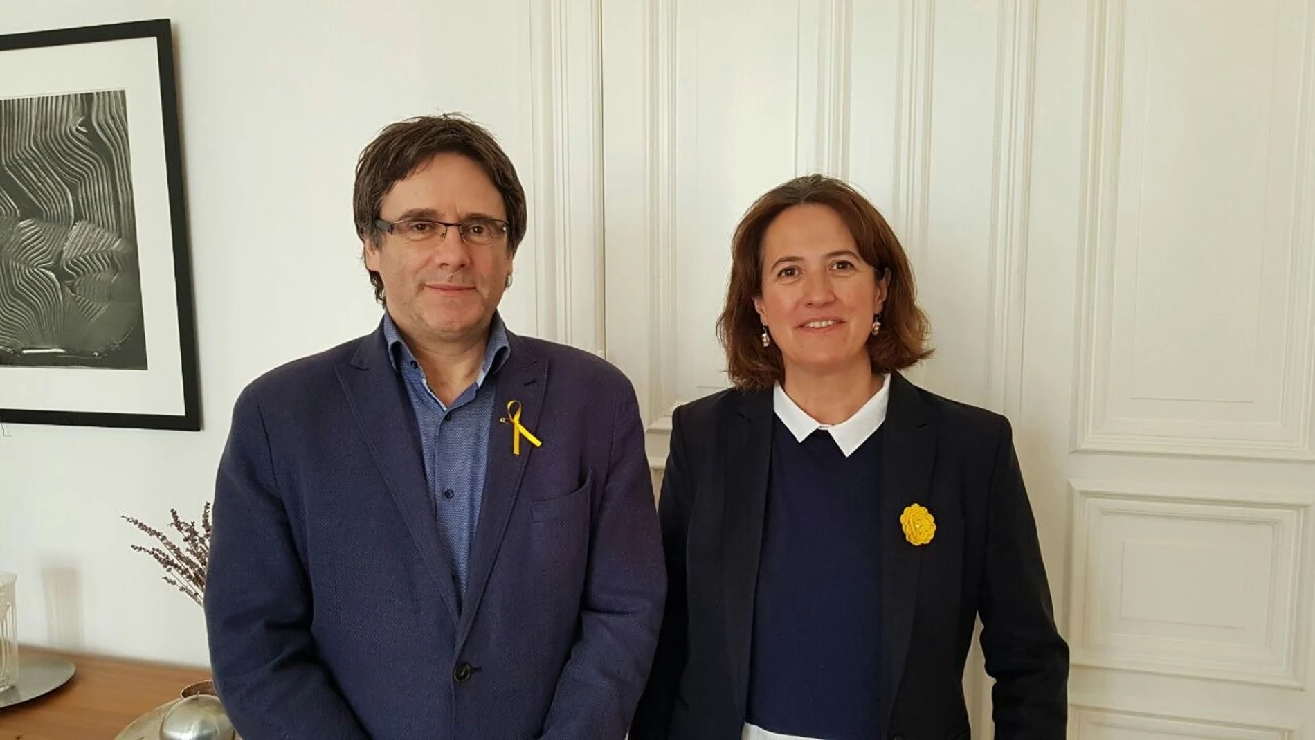 El expresidente de la Generalitat Carles Puigdemont y la presidenta de la ANC, Elisenda Paluzie El expresidente de la Generalitat Carles Puigdemont y la presidenta de la ANC, Elisenda Paluzie