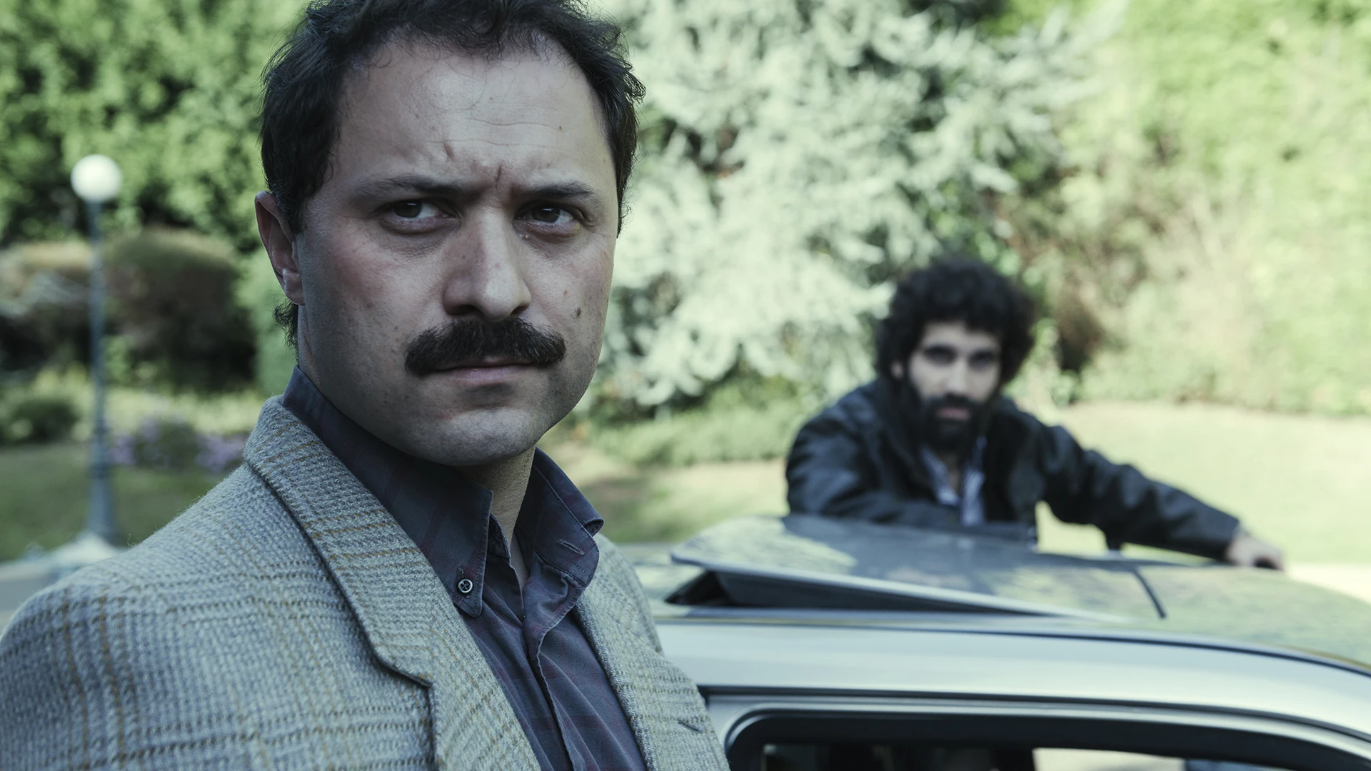 Roque y Oli se niegan a ayudar en la última descarga de ’Fariña’ de Sito Miñanco Mejores momentos del final de 'Fariña'