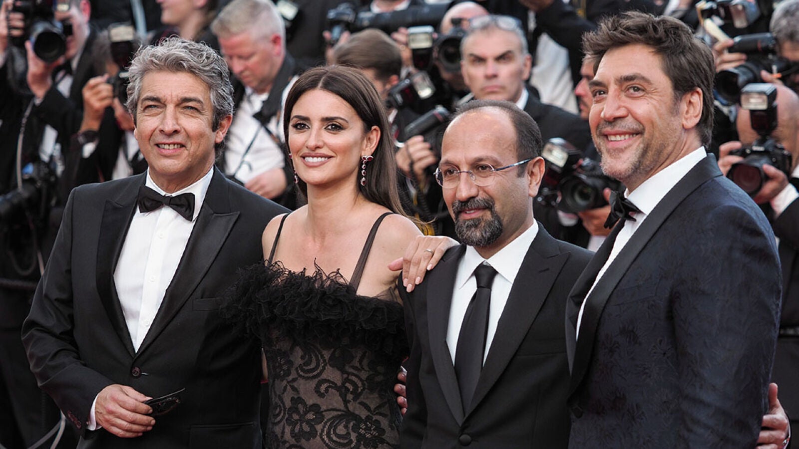 Penélope Cruz, Javier Bardem y Ricardo Darín deslumbran en Cannes con 'Todos lo saben'