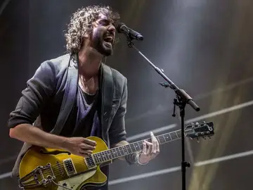 Mikel Izal, cantante del grupo indie Izal Mikel Izal, cantante del grupo indie Izal