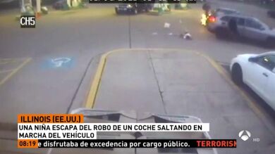 Una niña de 11 años salta en marcha del coche de su familia al darse cuenta de que un hombre lo estaba robando