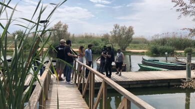 'El Embarcadero' se rueda ya en la Albufera valenciana con las incorporaciones de Cecilia Roth y Roberto Enríquez