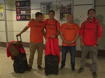 Los bomberos sevillanos juzgados en Lesbos ya están en España Los bomberos sevillanos juzgados en Lesbos ya están en España