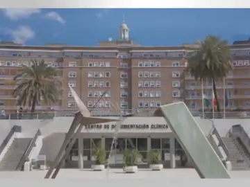 Un hospital de Sevilla investiga un fallo eléctrico que dejó inoperativo al equipo de Cirugía Pediátrica en plena operación a un bebé Un hospital de Sevilla investiga un fallo eléctrico que dejó inoperativo al equipo de Cirugía Pediátrica en plena operación a un bebé