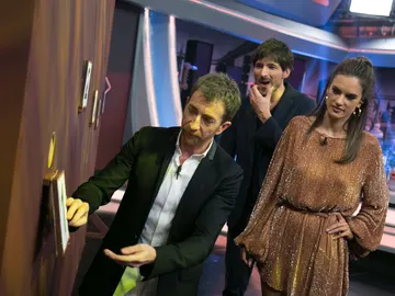 ¿Qué parte del cuerpo están tocando?, la divertida prueba que Pablo Motos ¿Qué parte del cuerpo están tocando?, la divertida prueba que Pablo Motos