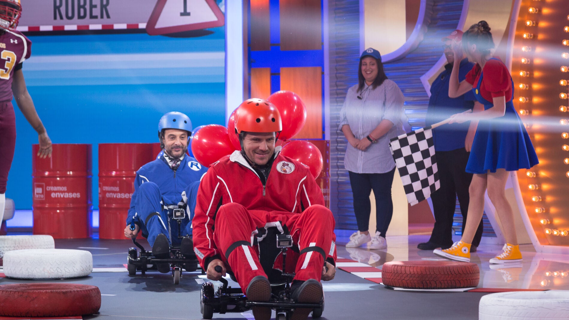 Anna Simon reparte un gran premio entre el p&uacute;blico con una carrera entre Dani Mart&iacute;n y Roberto Vilar