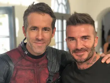 Ryan Reynolds junto a David Beckham Ryan Reynolds junto a David Beckham