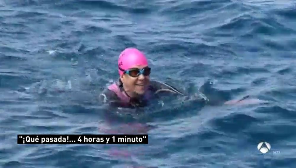 Mari Paz Corominas cruza el Estrecho a nado para celebrar su 50 aniversario olímpico