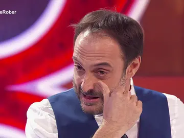 Las lágrimas de emoción de Roberto Vilar tras estrenar su nuevo programa en Antena 3 Las lágrimas de emoción de Roberto Vilar tras estrenar su nuevo programa en Antena 3