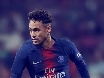 Neymar, con la nueva camiseta del PSG Neymar, con la nueva camiseta del PSG
