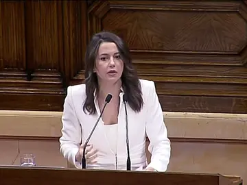 Arrimadas, a Torra: "Usted no ha venido a dirigir un gobierno, ha venido a dirigir un CDR". Arrimadas, a Torra: "Usted no ha venido a dirigir un gobierno, ha venido a dirigir un CDR".