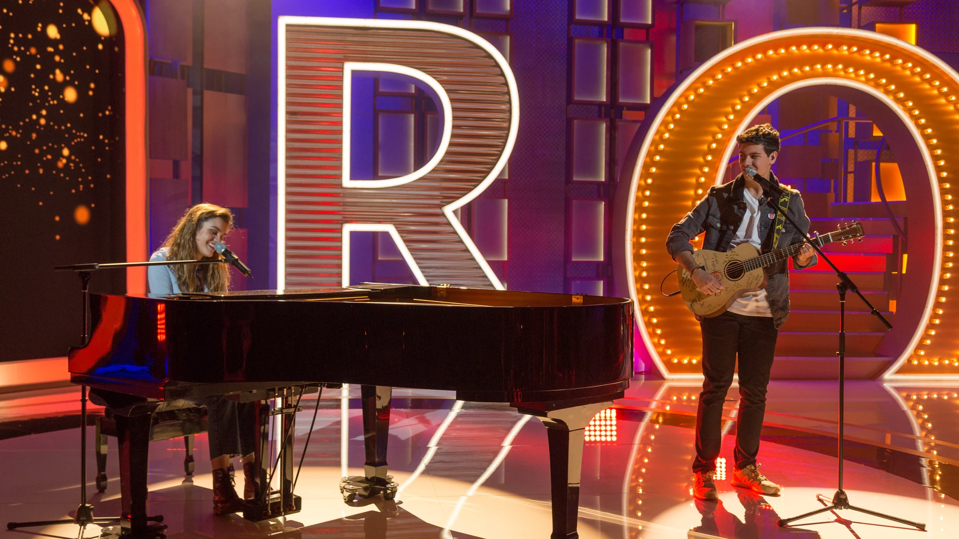 Amaia y Alfred interpretan 'Tu Canción', la canción de Eurovisión, en ‘La noche de Rober’