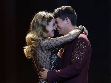 Alfred y Amaia durante su actuación en Eurovisión 2018