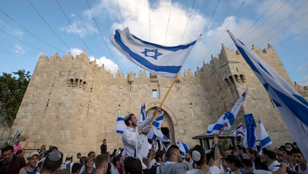Israelíes en una de las entradas a Jerusalén