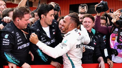 Lewis Hamilton renueva con Mercedes hasta el año 2020