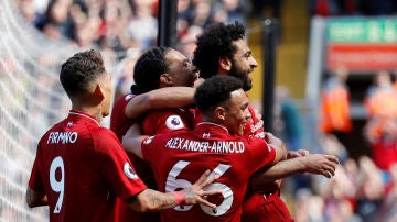 Salah celebrando el primer gol del Liverpool