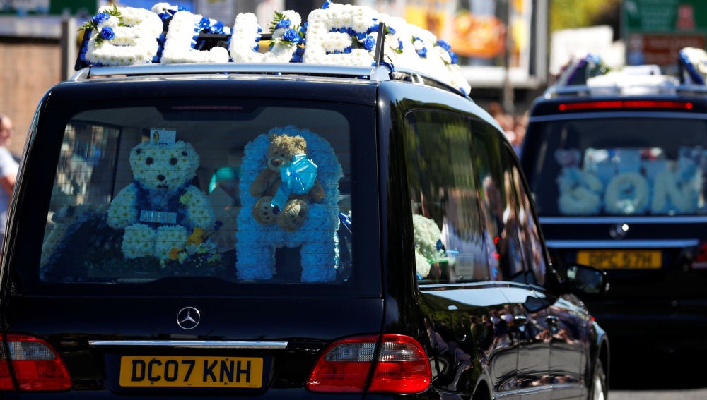 Cortejo fúnebre por Alfie Evans
