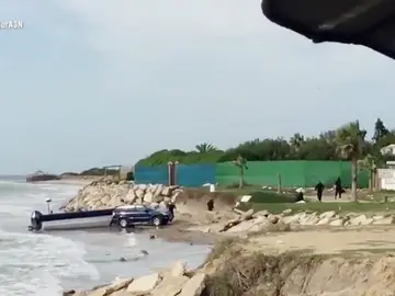 Los narcos del Estrecho se enfrentan a las fuerzas de seguridad Los narcos del Estrecho se enfrentan a las fuerzas de seguridad