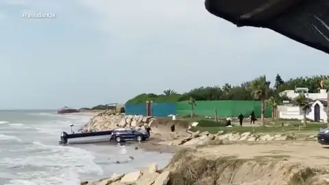 Los narcos del Estrecho se enfrentan a las fuerzas de seguridad Los narcos del Estrecho se enfrentan a las fuerzas de seguridad