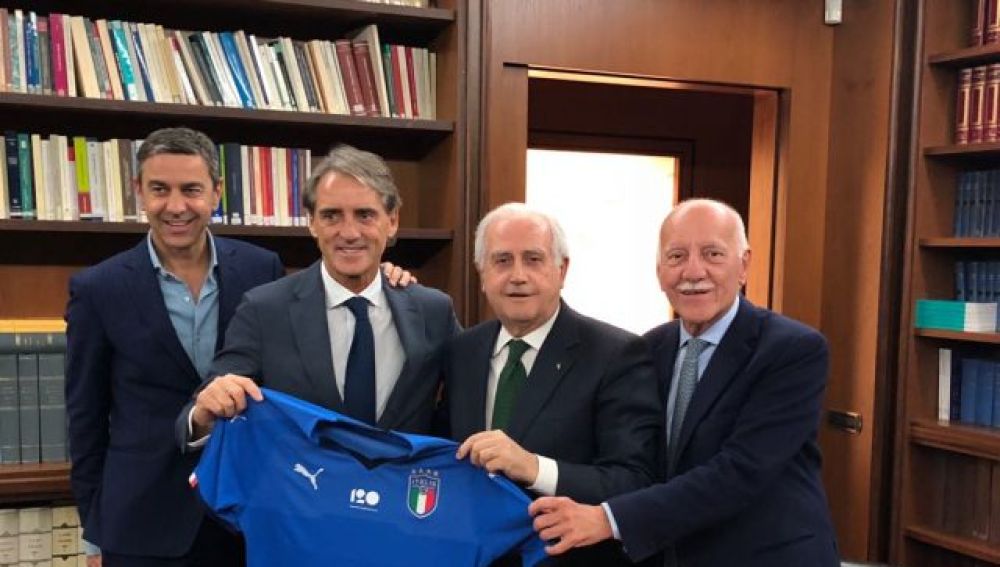 Mancini, presentado como nuevo técnico de la selección italiana