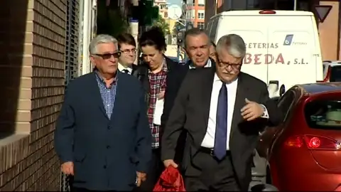 Anticorrupción se opone a retirar la acusación contra los exconsejeros de la CAM Anticorrupción se opone a retirar la acusación contra los exconsejeros de la CAM