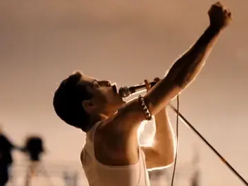 Rami Malek como Freddie Mercury Rami Malek como Freddie Mercury