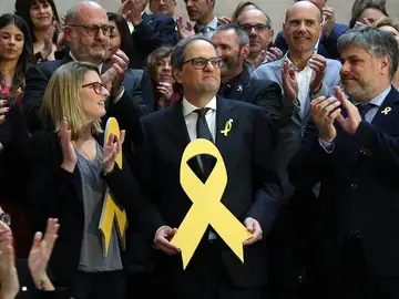 Quim Torra con un lazo amarillo Quim Torra con un lazo amarillo