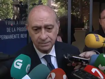 El exministro Fernández Díaz compara a Torra con la extrema derecha racista El exministro Fernández Díaz compara a Torra con la extrema derecha racista